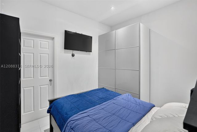 11249 NW 88th Ter, Doral, FL 33178