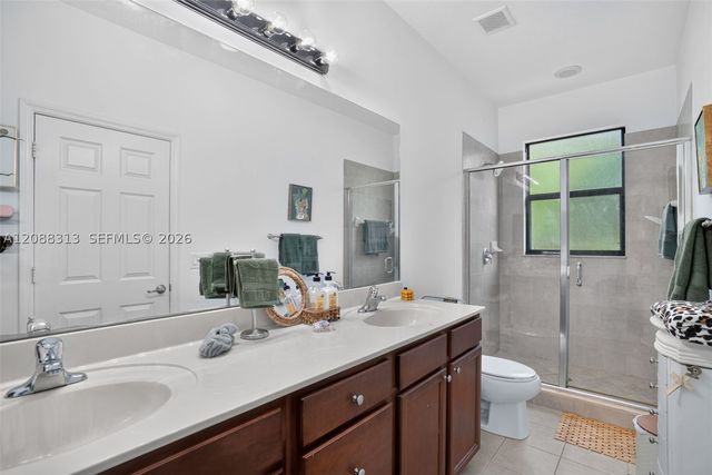 11249 NW 88th Ter, Doral, FL 33178