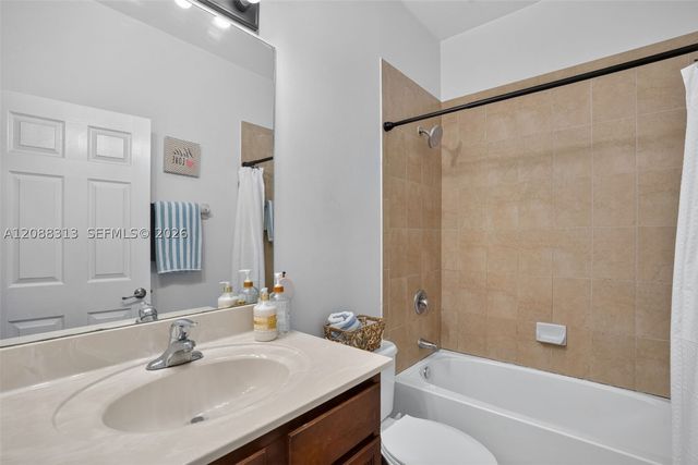 11249 NW 88th Ter, Doral, FL 33178