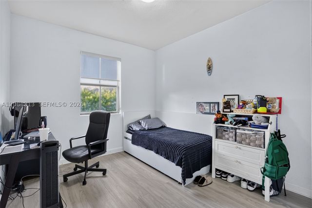 11249 NW 88th Ter, Doral, FL 33178