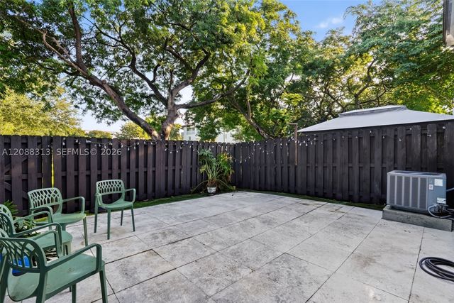 11249 NW 88th Ter, Doral, FL 33178