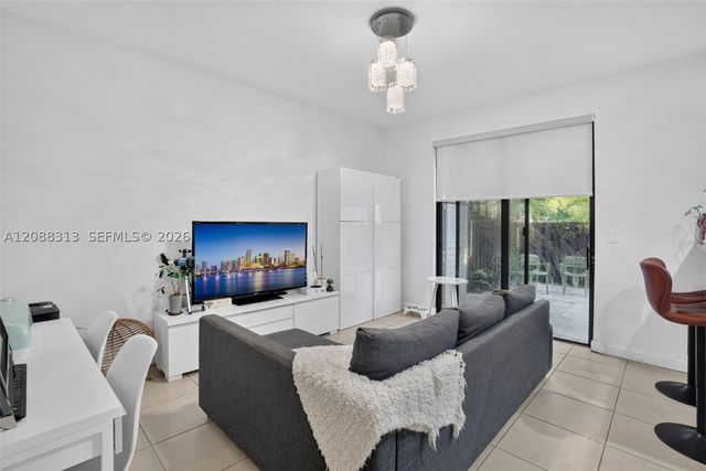 11249 NW 88th Ter, Doral, FL 33178