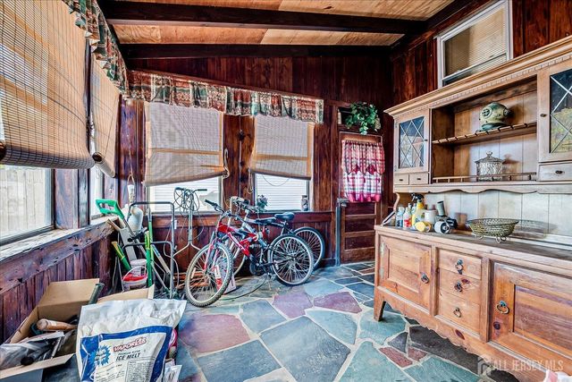 450 Crows Mill Road, Fords, NJ 08863