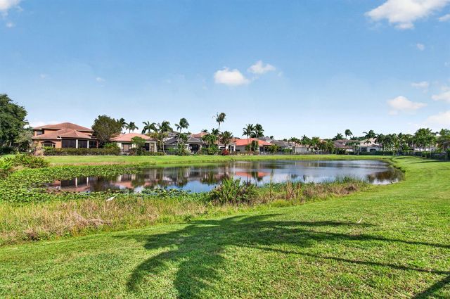17728 Villa Club Way, Boca Raton, FL 33496