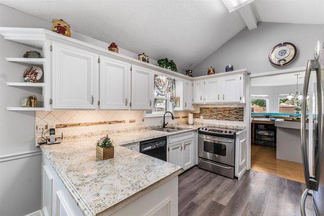 3503 Quail Circle, Sealy, TX 77474