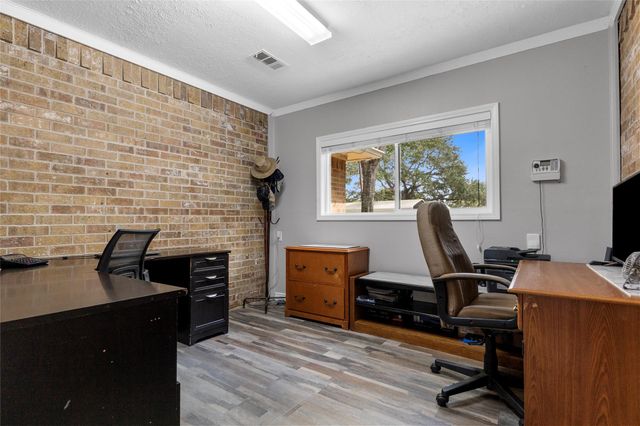 3503 Quail Circle, Sealy, TX 77474