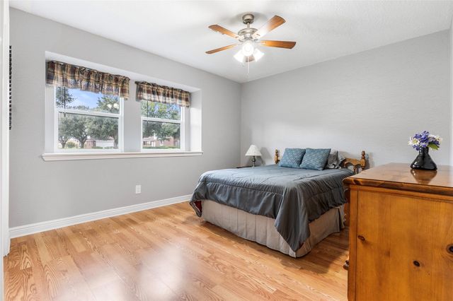 3503 Quail Circle, Sealy, TX 77474