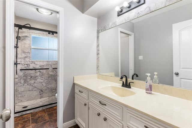 3503 Quail Circle, Sealy, TX 77474