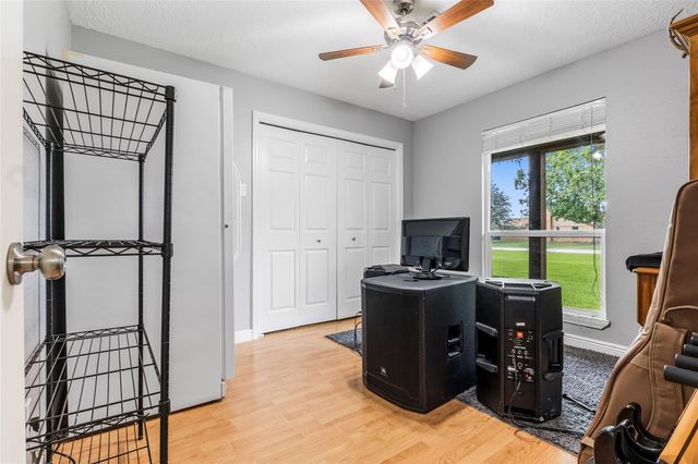3503 Quail Circle, Sealy, TX 77474