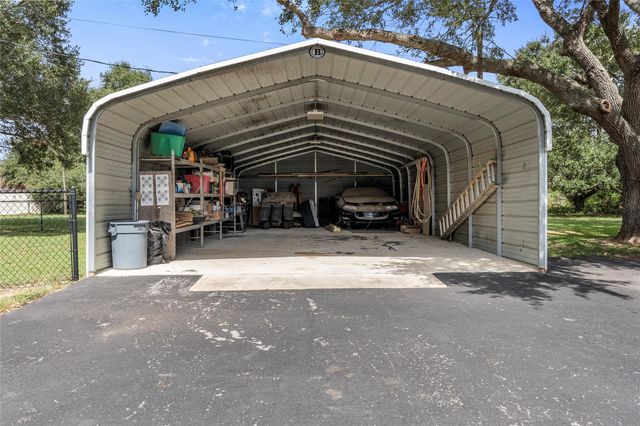 3503 Quail Circle, Sealy, TX 77474