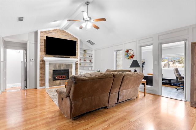 3503 Quail Circle, Sealy, TX 77474