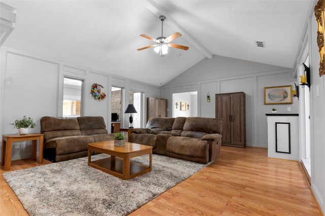 3503 Quail Circle, Sealy, TX 77474