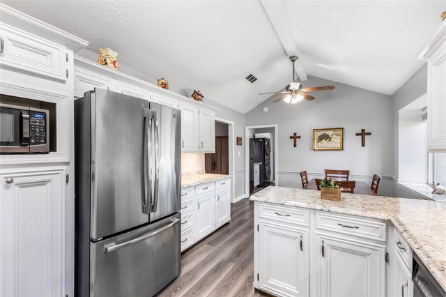 3503 Quail Circle, Sealy, TX 77474