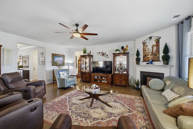 1303 Sylvan Park Dr, Spring Hill, TN 37174