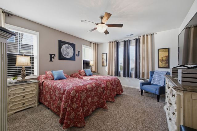 1303 Sylvan Park Dr, Spring Hill, TN 37174