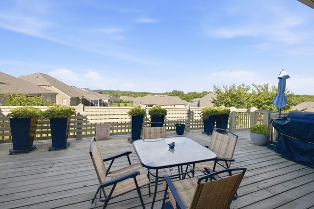 1303 Sylvan Park Dr, Spring Hill, TN 37174