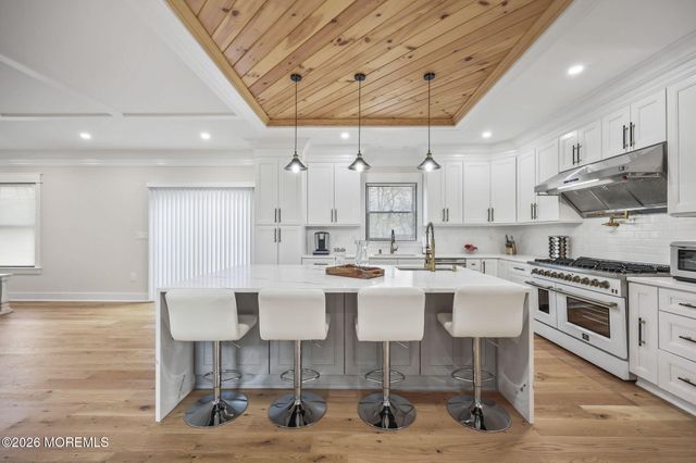 125 Grant Avenue, Eatontown, NJ 07724