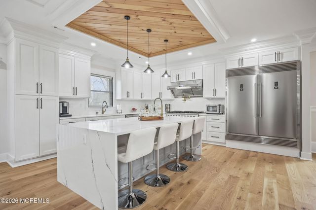 125 Grant Avenue, Eatontown, NJ 07724