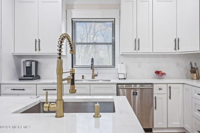 125 Grant Avenue, Eatontown, NJ 07724