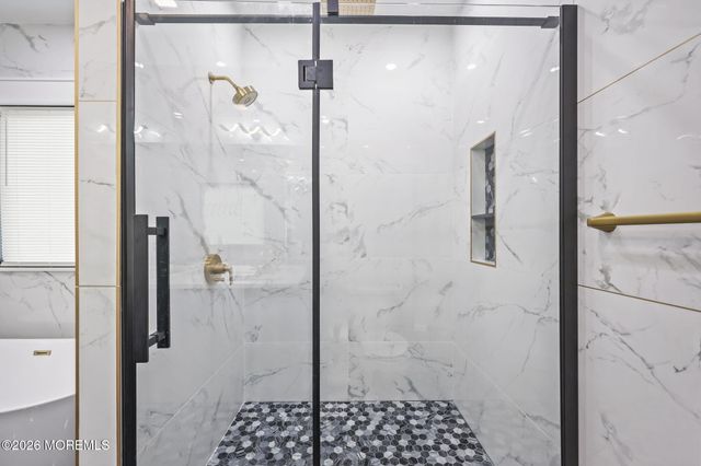 125 Grant Avenue, Eatontown, NJ 07724