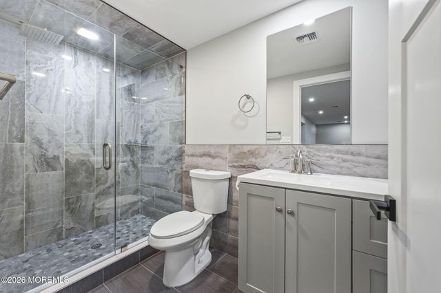 125 Grant Avenue, Eatontown, NJ 07724