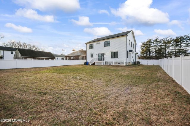 125 Grant Avenue, Eatontown, NJ 07724