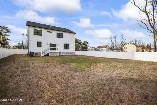 125 Grant Avenue, Eatontown, NJ 07724