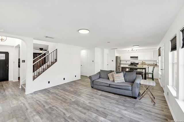 10819 laurel, Converse, TX 78109