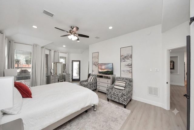 1810 Blue Water Bay Drive, Katy, TX 77494