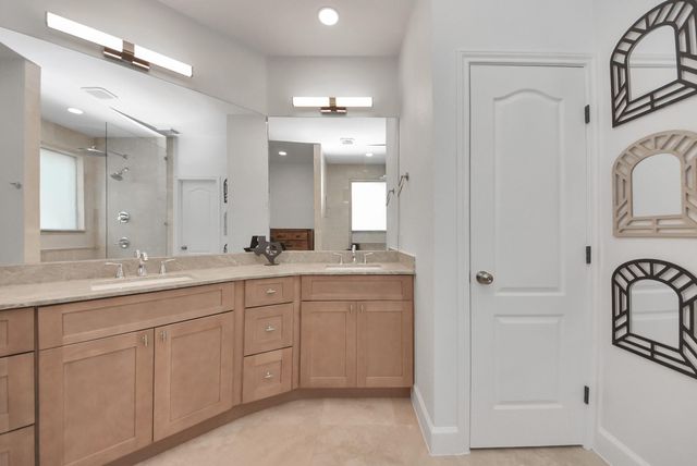 1810 Blue Water Bay Drive, Katy, TX 77494