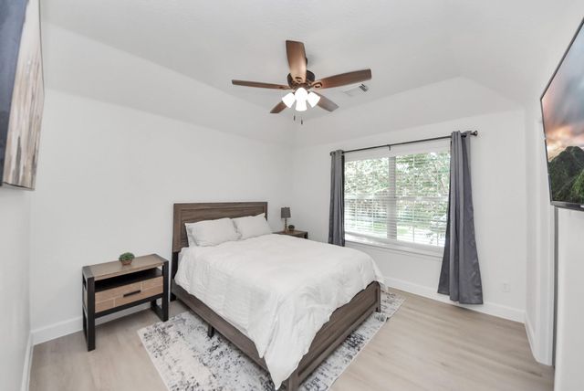 1810 Blue Water Bay Drive, Katy, TX 77494