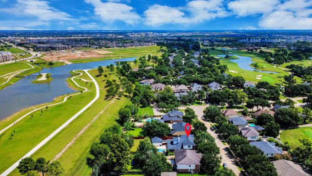 1810 Blue Water Bay Drive, Katy, TX 77494