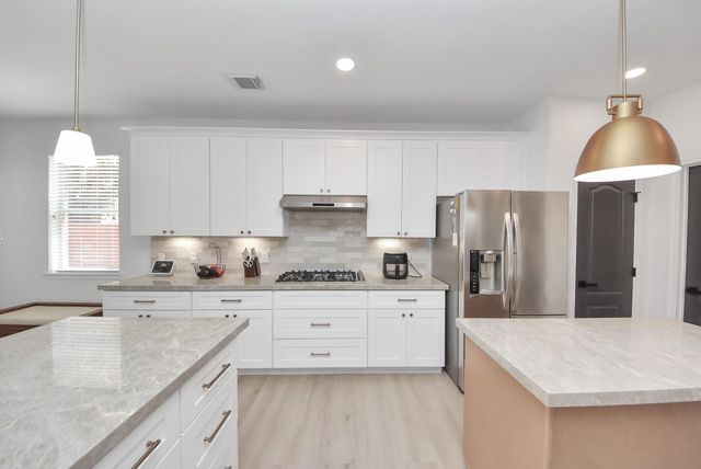 1810 Blue Water Bay Drive, Katy, TX 77494