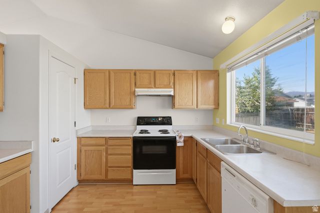 3366 S SHALISE CIR, West Valley City, UT 84120