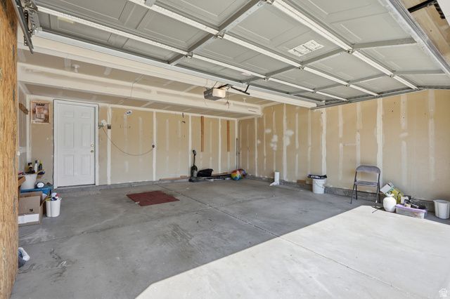 3366 S SHALISE CIR, West Valley City, UT 84120