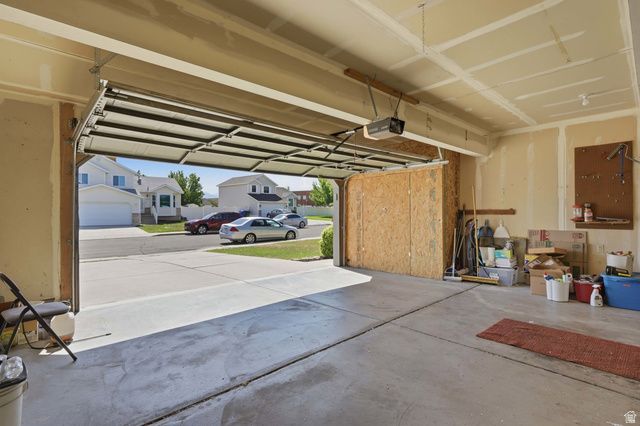 3366 S SHALISE CIR, West Valley City, UT 84120
