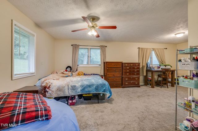 329 Westfield Drive, Kingsport, TN 37664