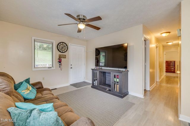 329 Westfield Drive, Kingsport, TN 37664