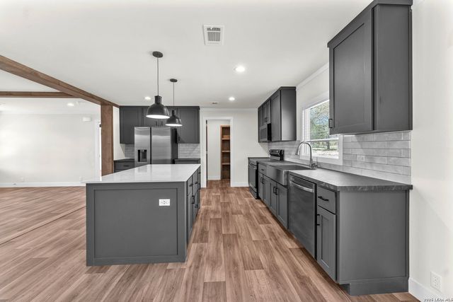 2218 Stevens Rd, Somerset, TX 78069