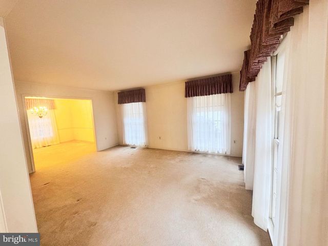 1605 HUTCHINSON LN, Silver Spring, MD 20906