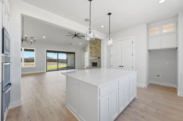 12984 Little Wolf, Godley, TX 76044