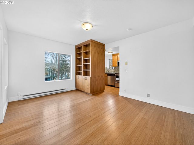 1829 Nw LOVEJOY St 312, Portland, OR 97209