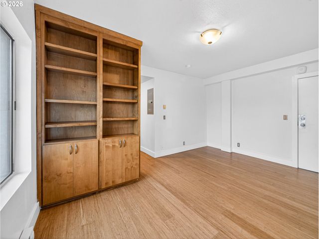 1829 Nw LOVEJOY St 312, Portland, OR 97209