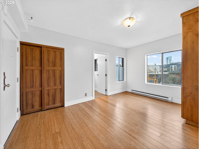 1829 Nw LOVEJOY St 312, Portland, OR 97209