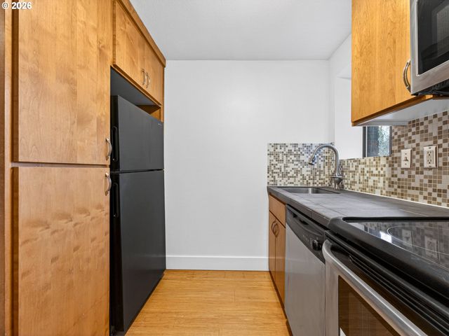 1829 Nw LOVEJOY St 312, Portland, OR 97209