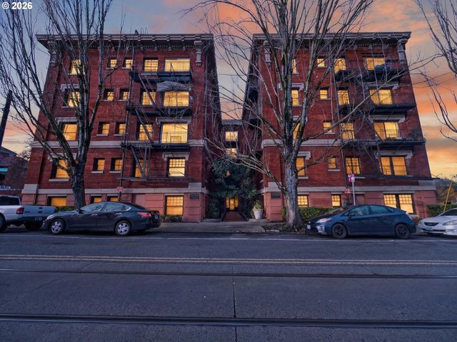 1829 Nw LOVEJOY St 312, Portland, OR 97209