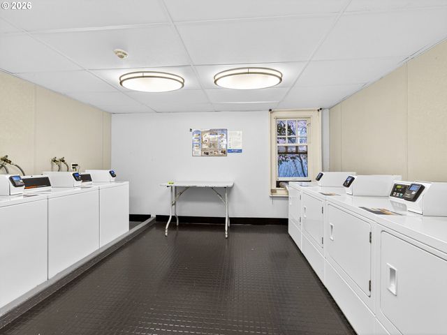 1829 Nw LOVEJOY St 312, Portland, OR 97209