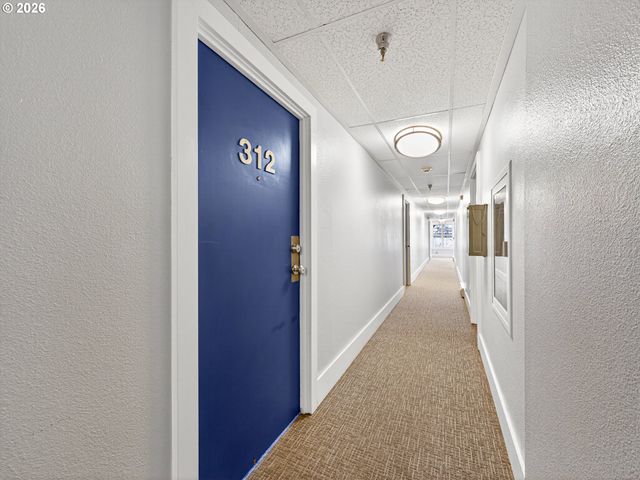 1829 Nw LOVEJOY St 312, Portland, OR 97209