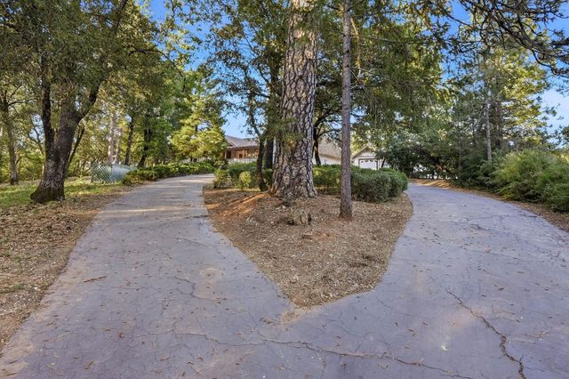 19623 Casa Loma, Grass Valley, CA 95945