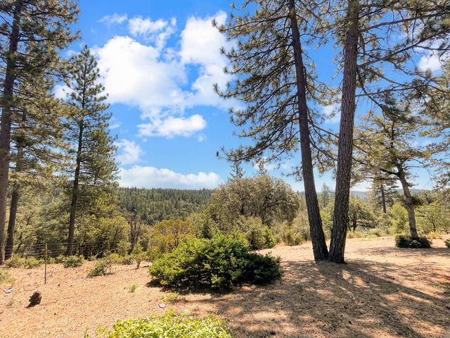 19623 Casa Loma, Grass Valley, CA 95945